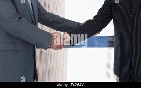Image composite de handshake en accord Banque D'Images