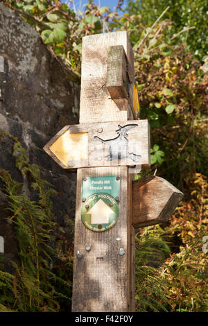 Près de Roughlee fingerpost directionnel sorcière dans le Lancashire Banque D'Images