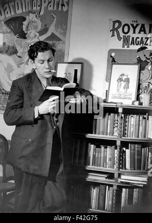 PETER USTINOV (1921-2004) acteur et écrivain en 1946 Banque D'Images