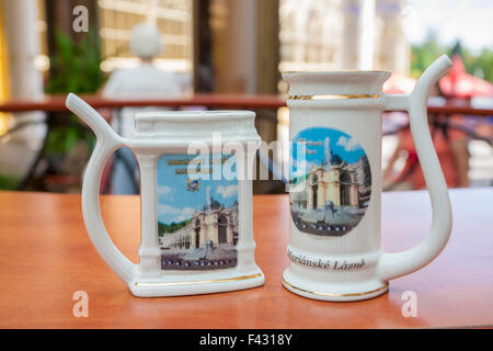 Marianske lazne Spa colonnade souvenire tasse pour boire une eau de source Banque D'Images
