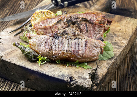 Grillades de côtelettes d'agneau Banque D'Images