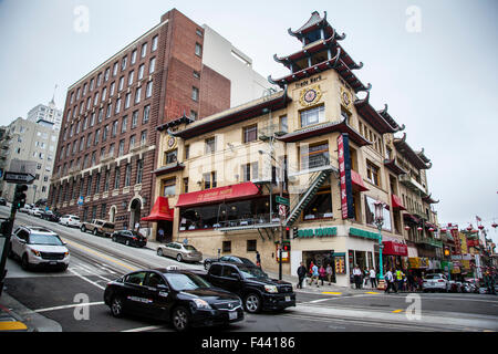 Rue et place du marché de Chinatown à San Francisco, Californie Banque D'Images