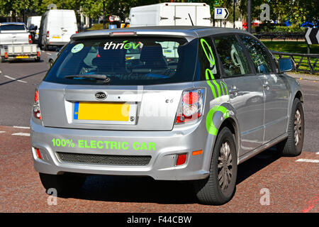 Voiture électrique BYD e6 tout électrique crossover 5 portes voiture fabriquée par le Chinois BYD Auto maker & exploité à Londres Angleterre Royaume-uni par Thriev location privée Banque D'Images