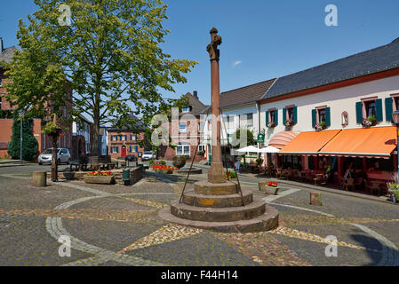 Place du marché de Nideggen, Nordrhein-Westfalen, Germany, Europe Banque D'Images