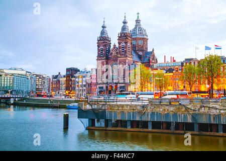 La Basilique de Saint Nicolas à Amsterdam Banque D'Images