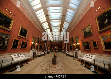 Londres, Royaume-Uni. Sep 7, 2015. Photo prise le 7 septembre 2015 montre la galerie photo de la palais de Buckingham à Londres, capitale de la Grande-Bretagne. Le palais de Buckingham a servi de la résidence londonienne officielle de la souverains depuis 1837 et aujourd'hui est le siège administratif du monarque. © Han Yan/Xinhua/Alamy Live News Banque D'Images