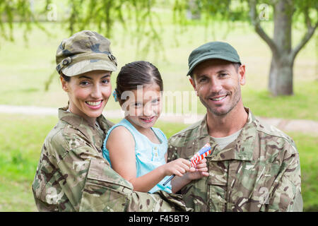 Les parents de l'armée réunis avec leur fille Banque D'Images