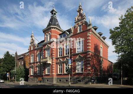 Ehemaliges Rathaus an der Toenisvorster Viersen-Suechteln Strasse, Niederrhein, Nordrhein-Westfalen Banque D'Images