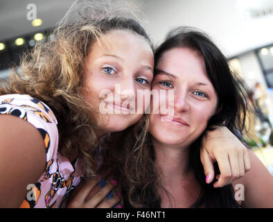 Portrait de deux jeunes filles Banque D'Images