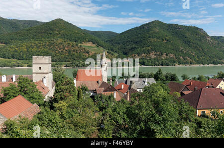 Schwallenbach à Spitz an der Donau, avec tour de défense et de l'église de Saint Sigismond, Wachau, Waldviertel, Basse Autriche, Autriche Banque D'Images