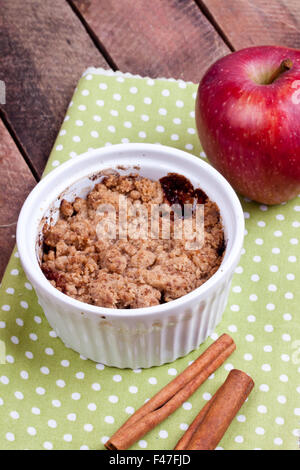 Crumble aux pommes Banque D'Images