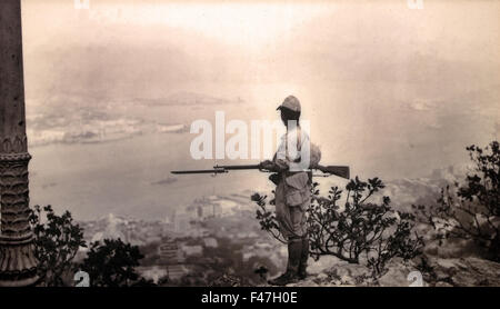 Une sentinelle japonaise à la Peakof Hong Kong ( Seconde Guerre mondiale II 2e conflit militaire japonais Sino Chinois République populaire de Chine et l'Empire du Japon 1937 - 1945 ) Musée de l'histoire, Hong Kong chinois Chine Banque D'Images