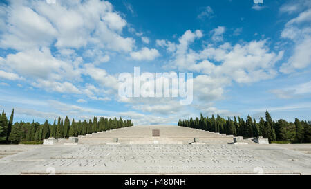 Le monument commémoratif de la Première Guerre mondiale et le cimetière de Redipuglia, Italie Banque D'Images