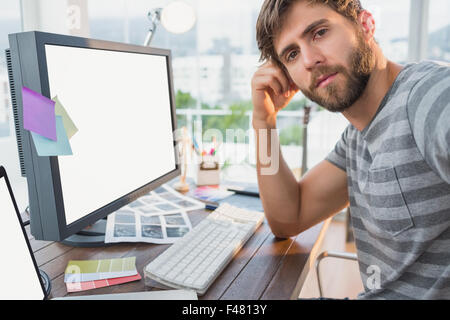 Un businessman smiling Banque D'Images