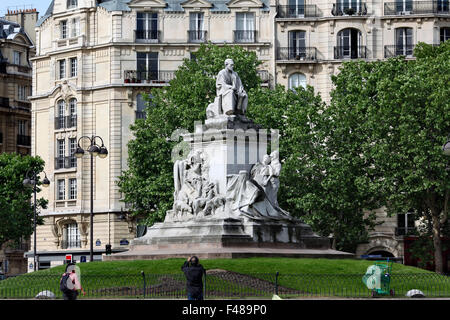 Statue de Louis Pasteur, Place de Breteuil, Paris. Banque D'Images