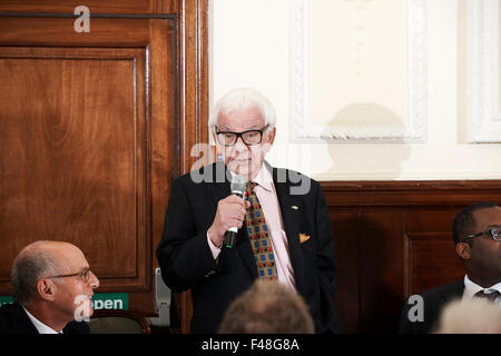 Barry Cryer, le déjeuner littéraire Oldie 13-10-15 Banque D'Images