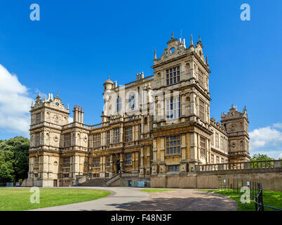 L'entrée avant de Wollaton Hall, un 16thC maison élisabéthaine, Wollaton Park, Nottingham, England, UK Banque D'Images