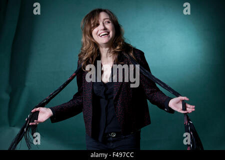 Viviane Katrina Louise 'Viv' Albertine, le chanteur et auteur-compositeur britannique, mieux connu comme le guitariste du groupe punk anglais les fentes, à l'Edinburgh International Book Festival 2015. Edimbourg, Ecosse. 23 août 2015 Banque D'Images