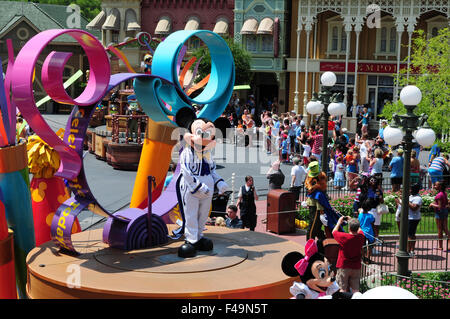 Mickey Mouse : la réalisation d'un rêve (parade au Magic Kingdom de Disney dans Disney World, Orlando, Floride. Banque D'Images