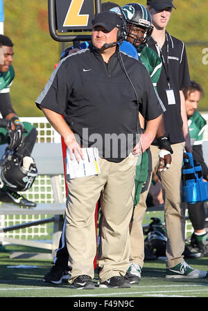 Octobre 03, 2015 : l'entraîneur-chef de l'état de Portland Bruce pendant la Barnum NCAA football match entre le Dakota du Nord, la lutte contre l'état de Portland Sioux et Vikings à Hillsboro Stadium, Portland, OR Banque D'Images