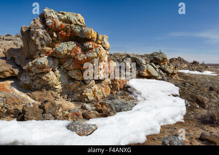 Rochers moelleux près du lac Baikal Banque D'Images