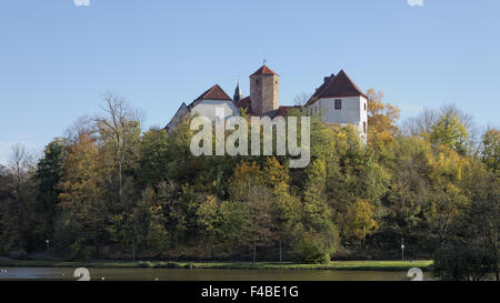 En automne le château de Bad Iburg, Allemagne Banque D'Images