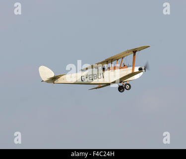 Hawker Cygnet replica G-EBJI volant à l'Octobre 2015 Shuttleworth air show Banque D'Images