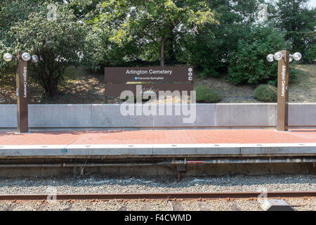 La station de métro Cimetière Arlington Banque D'Images