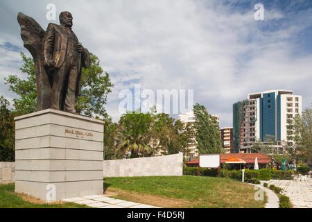 L'Albanie, Vlora, statue de Ismail Qemali Vlora, fighter de l'indépendance de l'Albanie Banque D'Images