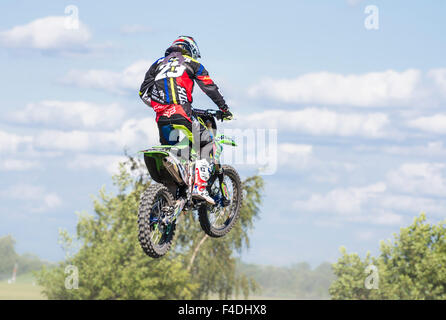 MUNICH, ALLEMAGNE - le 17 août : Inconnu rider participe à la formation de la Club Motorsport Freisinger Baer à Munich Banque D'Images