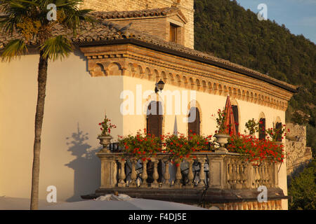 Lumière du soir sur l'église de Saint Clare-Assisi Banque D'Images