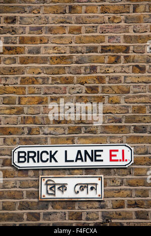 Brick Lane E1 Plaque de rue bilingue anglais et Bengali East End Shoreditch London England UK Banque D'Images