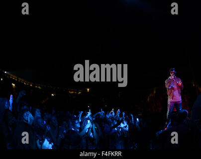 Norfolk, Virginie, USA. 16 Oct, 2015. JEREMIH sort de retour au centre constant à la Old Dominion University de Norfolk, en Virginie, le 16 octobre 2015. © Jeff Moore/ZUMA/Alamy Fil Live News Banque D'Images