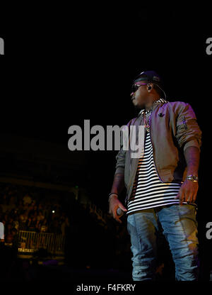 Norfolk, Virginie, USA. 16 Oct, 2015. JEREMIH sort de retour au centre constant à la Old Dominion University de Norfolk, en Virginie, le 16 octobre 2015. © Jeff Moore/ZUMA/Alamy Fil Live News Banque D'Images