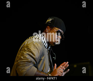 Norfolk, Virginie, USA. 16 Oct, 2015. JEREMIH sort de retour au centre constant à la Old Dominion University de Norfolk, en Virginie, le 16 octobre 2015. © Jeff Moore/ZUMA/Alamy Fil Live News Banque D'Images