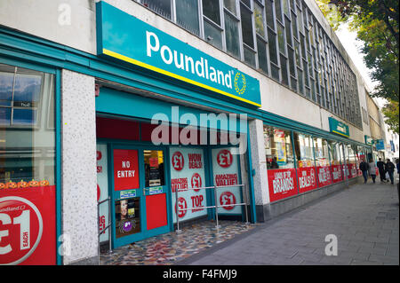 Poundland store, UK Banque D'Images