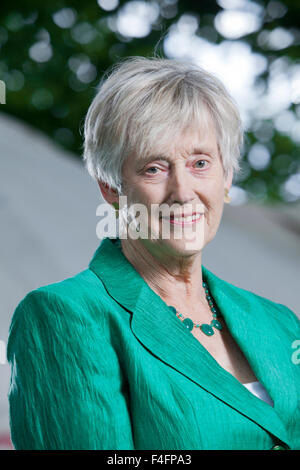 Dame Stella Rimington, DCB, l'auteur britannique et ancien directeur général du MI5, à l'Edinburgh International Book Festival 2015. Edimbourg, Ecosse. 25 août 2015 Banque D'Images