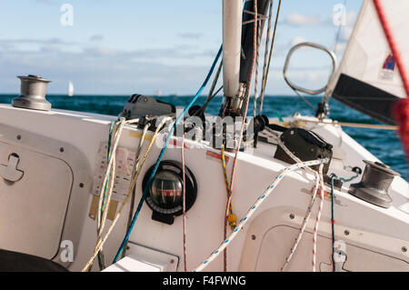 Carrickfergus (Irlande du Nord). 17 Oct 2015 - Belfast Lough Sailability, un organisme de bienfaisance qui enseigne aux enfants handicapés à faire de la voile, de lancer trois nouveaux bateaux. Crédit : Stephen Barnes/Alamy Live News Banque D'Images