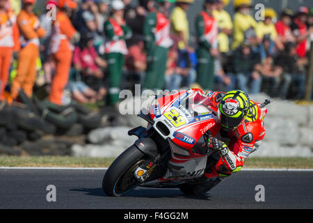 Circuit du Grand Prix de Phillip Island, en Australie. 18 octobre, 2015. La Race. Troisième place Andrea Iannone (Team Ducati MotoGP) au cours de l'Australian Motorcycle Grand Prix Pramac. Credit : Russell Hunter/Alamy Live News Banque D'Images