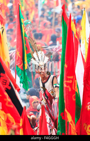 L'ouest de Kalimantan, Indonesia-February 24, 2013 : Le chaman ou tatung de Singkawang. Banque D'Images