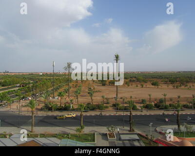 Vue sur la ville de Marrakech, Maroc, vue aérienne de la ville de Marrakech Banque D'Images