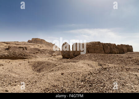 Site de Zawyet El Amwat, la petite pyramide près de la ville d'El Minya, Moyenne Égypte Banque D'Images