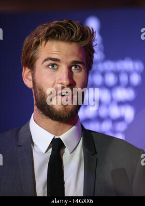 La couturière à Liam Hemsworth premiere à Melbourne, Australie, 18 octobre 2015. Banque D'Images