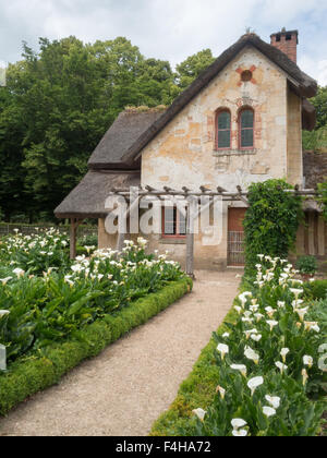 Petit chalet au Domaine de Marie-Antoinette Banque D'Images