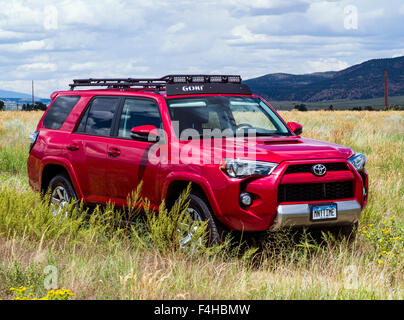 Toyota 4Runner 2015 Rouge Trail Premium, le centre du Colorado, USA Banque D'Images