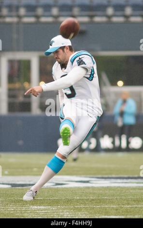 18 octobre 2015 : Carolina Panthers kicker Graham Gano (9) l'échauffement avant l'action de la NFL entre les Panthers et les Seattle Seahawks au champ CenturyLink à Seattle, Washington. Joseph Weiser/CSM Banque D'Images
