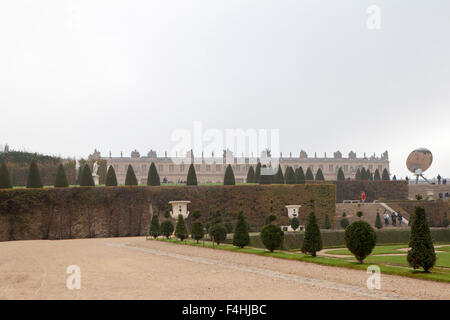 Le Château de Versailles un château royal à Versailles dans la région Île-de-France de France en banlieue de Paris Banque D'Images