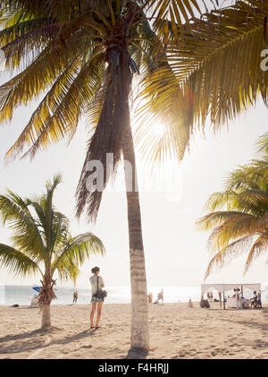 La plage principale d'Isla Mujeres, une île au large de Cancun, dans la région de Quintana Roo, au Mexique. Banque D'Images
