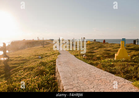 Le Parc de sculptures au lever du soleil. Punta Sur, Isla Mujeres, Quintana Roo, Mexique. Banque D'Images