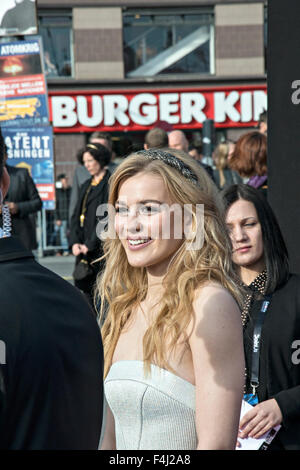 Copenhague, Danemark. Dimanche, 4e mai. Emmelie de Forest, vainqueur de l'ESC 2013 le tapis rouge à l'événement. Banque D'Images